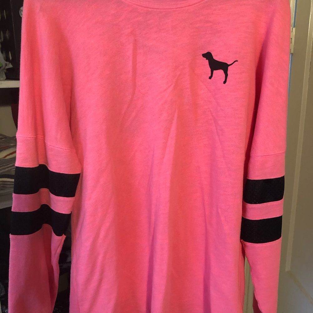 VS Pink Campus Tee